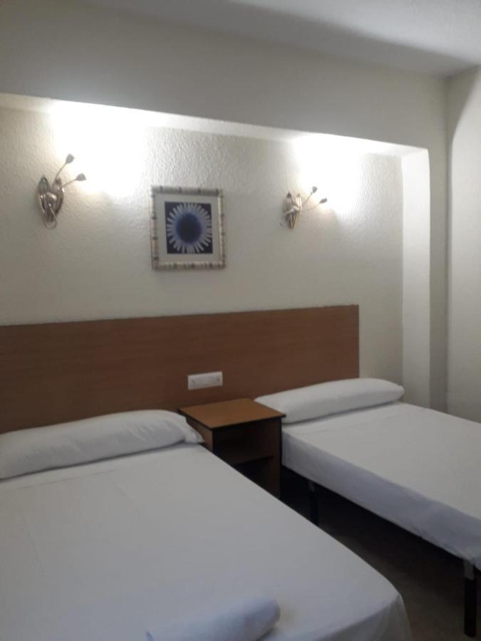 Hotel Marina Blanca กัสเตญองเดลาปลานา ภายนอก รูปภาพ