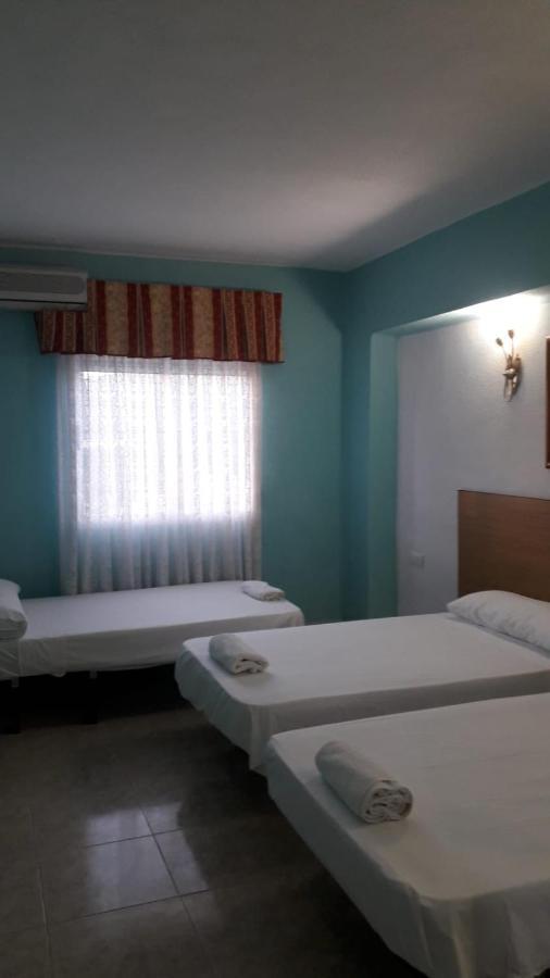 Hotel Marina Blanca กัสเตญองเดลาปลานา ภายนอก รูปภาพ